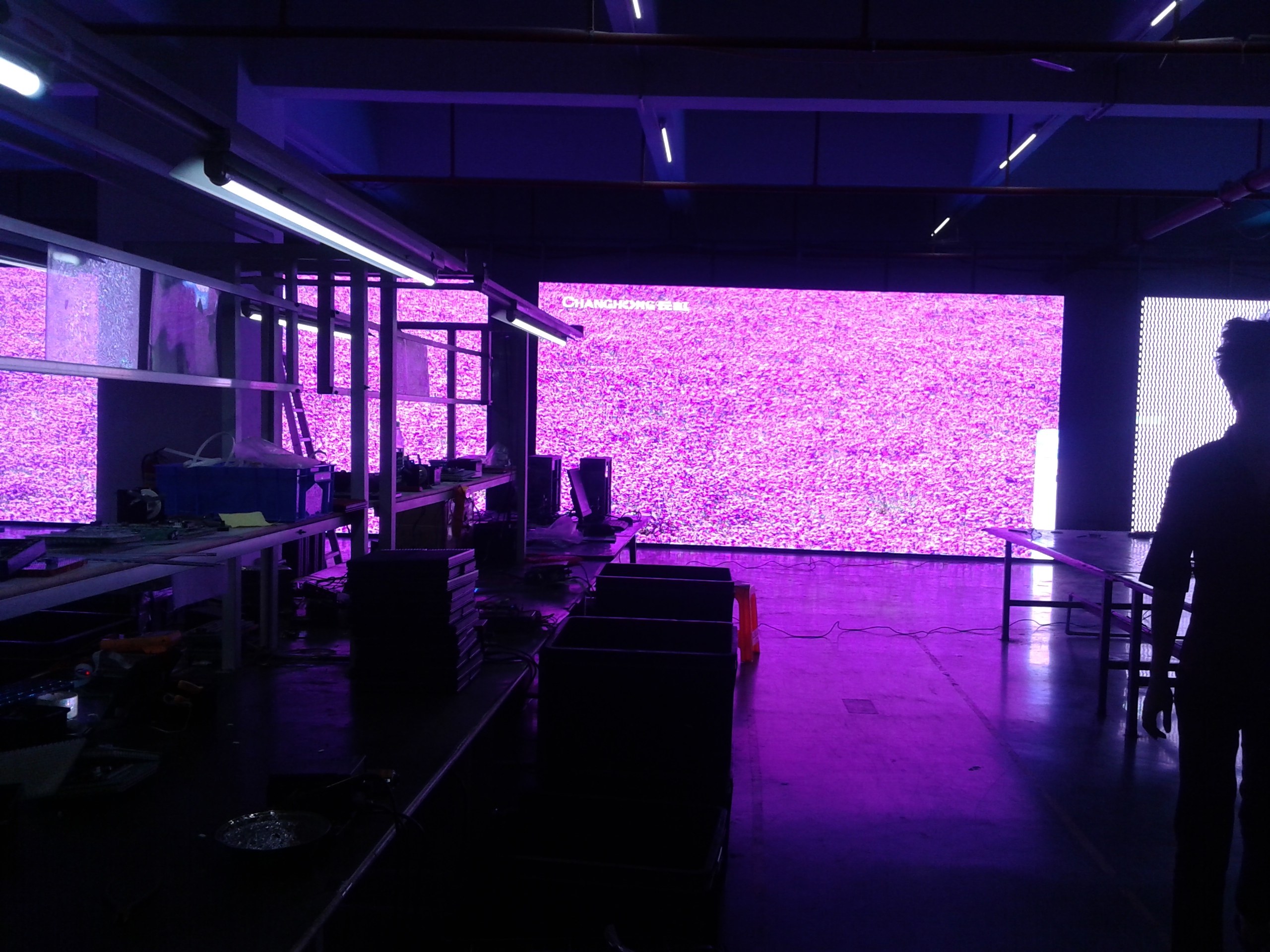 LED顯示屏靜電會產生什么危害